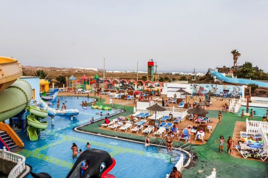 Aquapark Costa Teguise: Entrance Ticket - Queues and timing: how to protect your day from slow moments