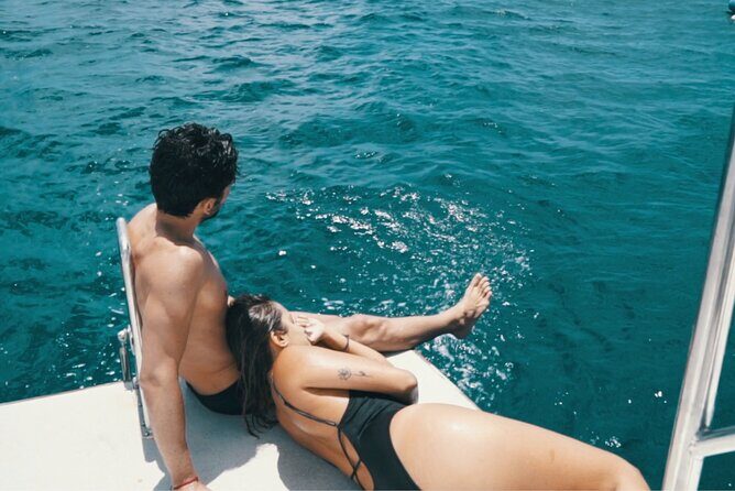 Catamaran Cruise to Papagayo beaches, lunch and water activities - Water activities: snorkeling limits, goggles, and sea-sickness tips