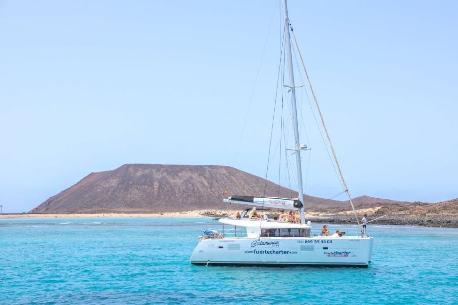 From Lanzarote: Lobos Island and Fuerteventura Day Cruise - From Playa Blanca to Corralejo: fast ferry, simple start