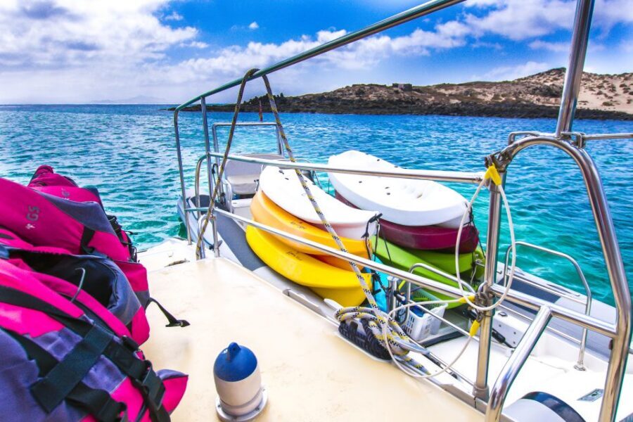 From Lanzarote: Sailing Day Trip Around La Graciosa - Practical tips so your day feels smooth