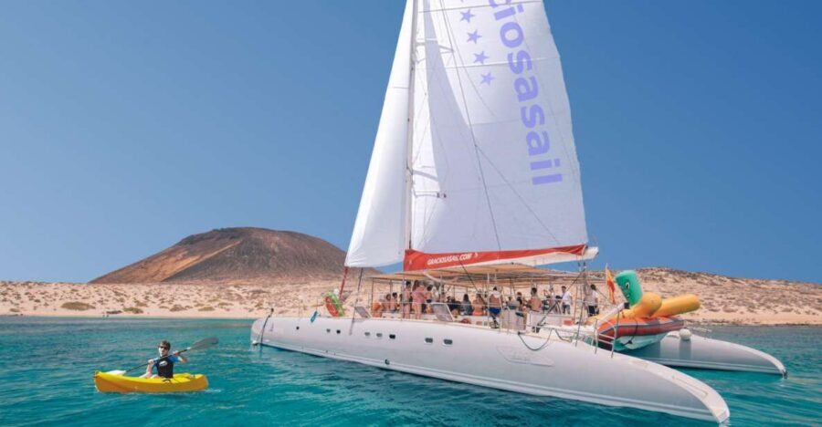 From Lanzarote: Sailing Day Trip Around La Graciosa - La Graciosa by catamaran: the real payoff