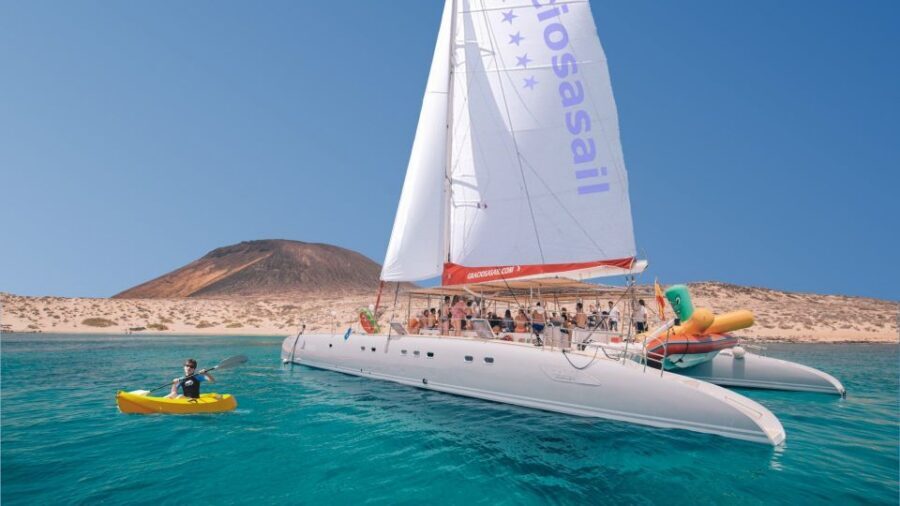 From Lanzarote: Sailing Day Trip Around La Graciosa - Getting from Lanzarote to Órzola and the ferry crossing
