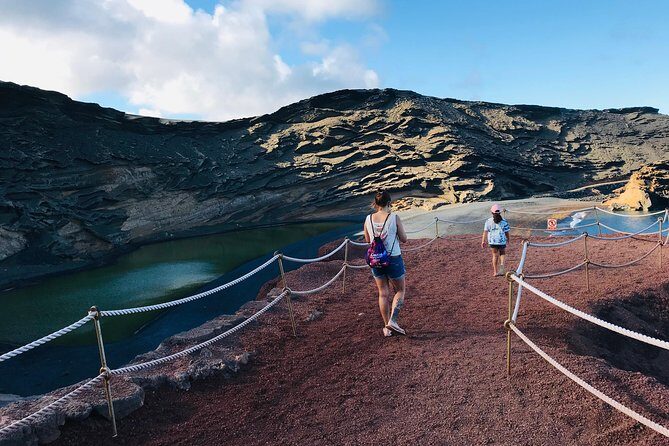 Grand Tour Lanzarote Experience : The Landscape Footprint - Timanfaya National Park: demonstrations first, then the volcano route