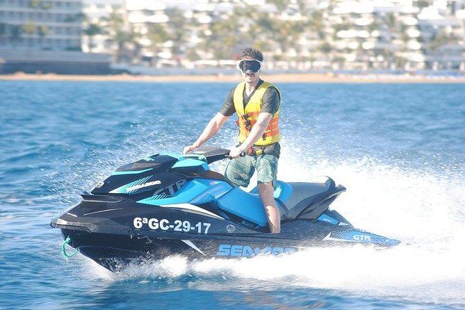 Individual Jet Ski In Playa Chica - Key points