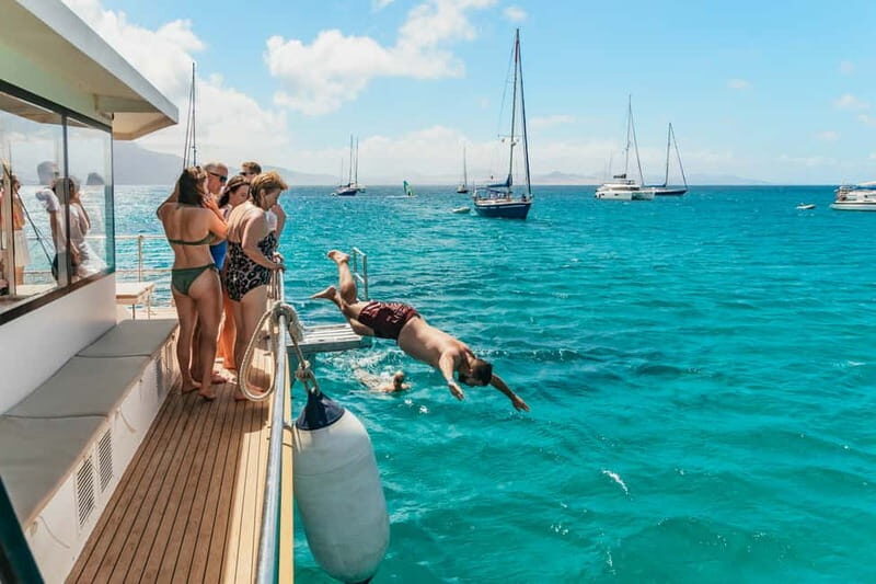La Graciosa: Island Cruise with Lunch and Water Activities - Getting to Órzola and the Caleta del Sebo Ferry Link