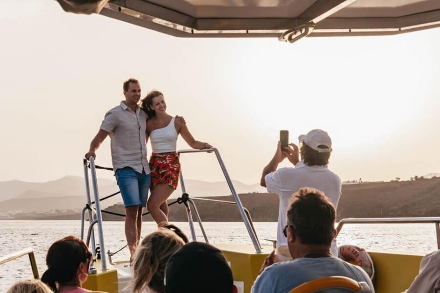 Lanzarote: 2.5-Hour Sunset and Dolphins Cruise - Timing that fits Lanzarote light: 18:00 in summer, 16:00 in winter