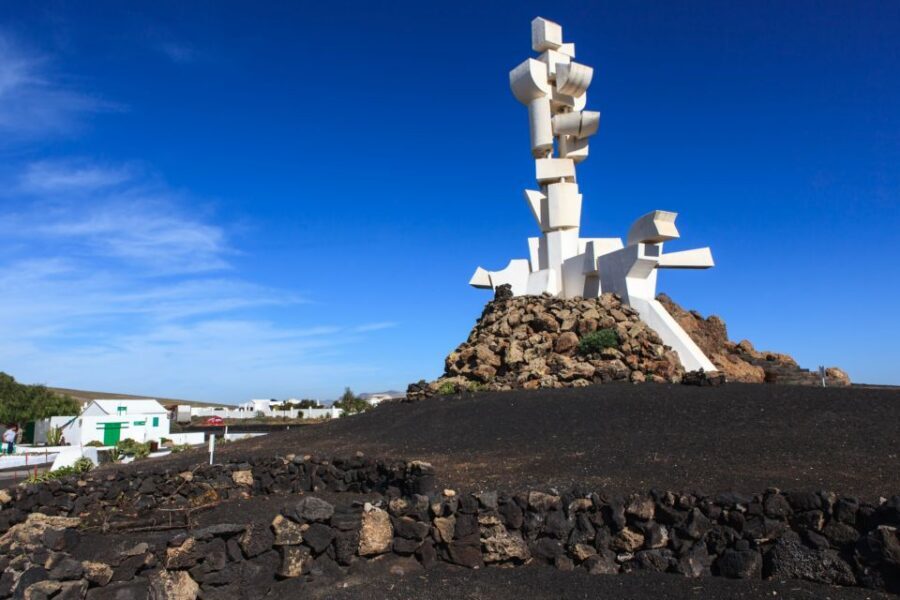 Lanzarote: César Manrique Full-Day Tour - Casa Museo y Monumento al Campesino: Starting With the People Behind the Art