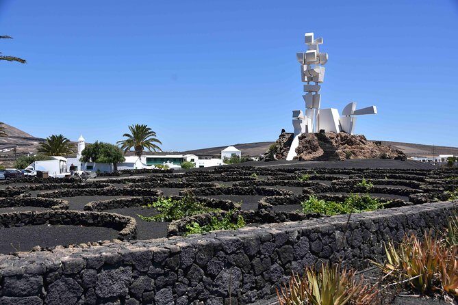 Lanzarote Cesar Manrique with Jameos del Agua Entrance - A Manrique day trip that feels planned, not random