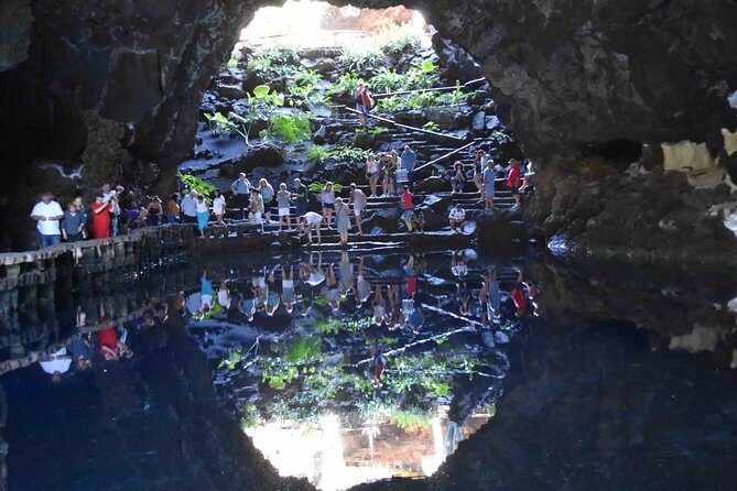 Lanzarote Cesar Manrique with Jameos del Agua Entrance - Casa Museo del Campesino and Monumento al Campesino: the quick, useful warm-up