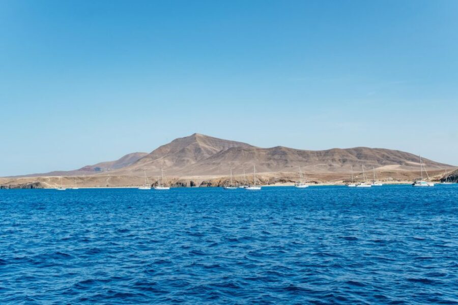 Lanzarote: Day Trip to the Papagayo Beaches by Catamaran - Key things that make this Papagayo day trip work