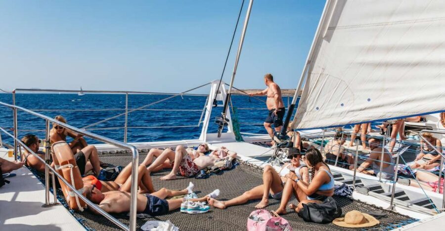 Lanzarote: Day Trip to the Papagayo Beaches by Catamaran - The cruise south: the view is the warm-up