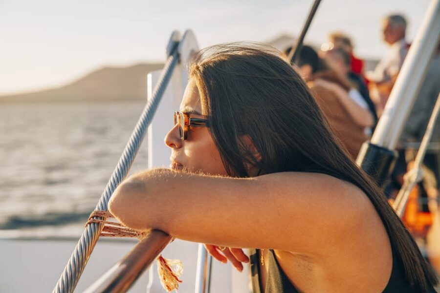 Lanzarote: Dolphin-Watching Sunset Cruise with Transfers - The route experience: what happens during the 2 hours