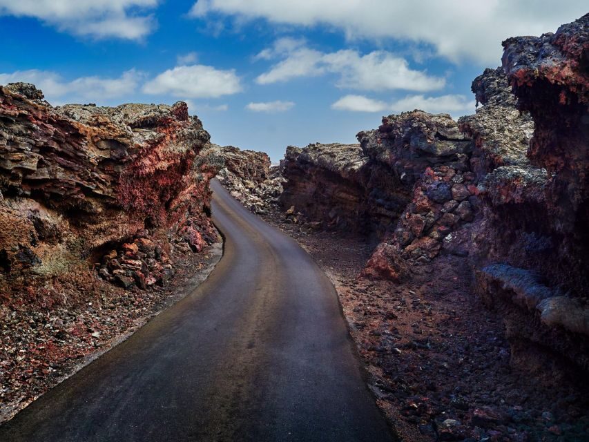 Lanzarote: Guided Day Trip to Timanfaya Park & Lago Verde - Camel Ride on the Lunar Track: Optional, But Often Worth the Add-On