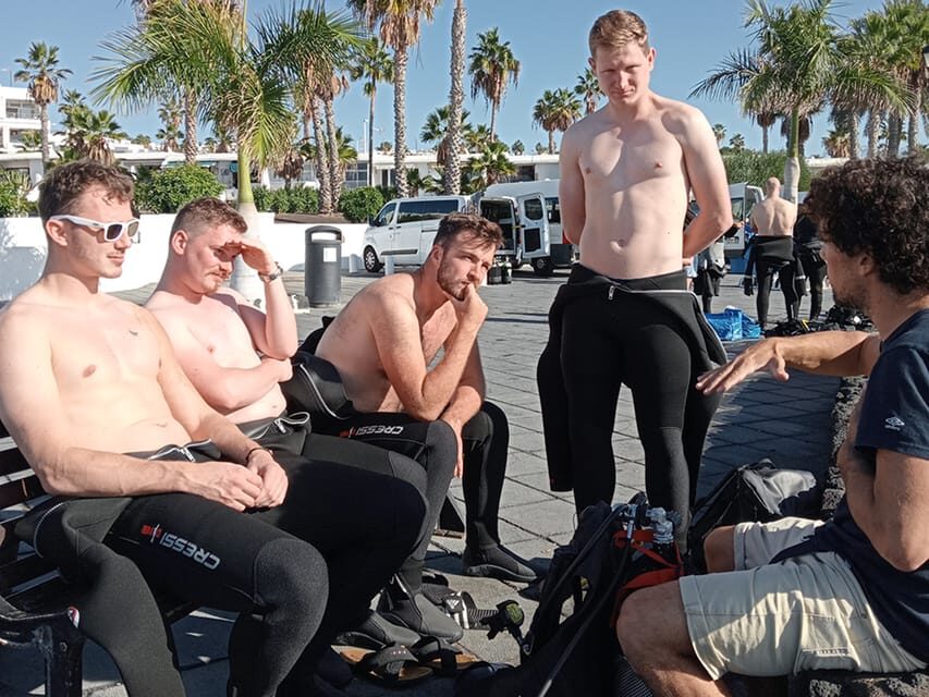 Lanzarote: Intro to Diving Experience for Beginners - Gear and Comfort: What’s Included and What You Need to Bring