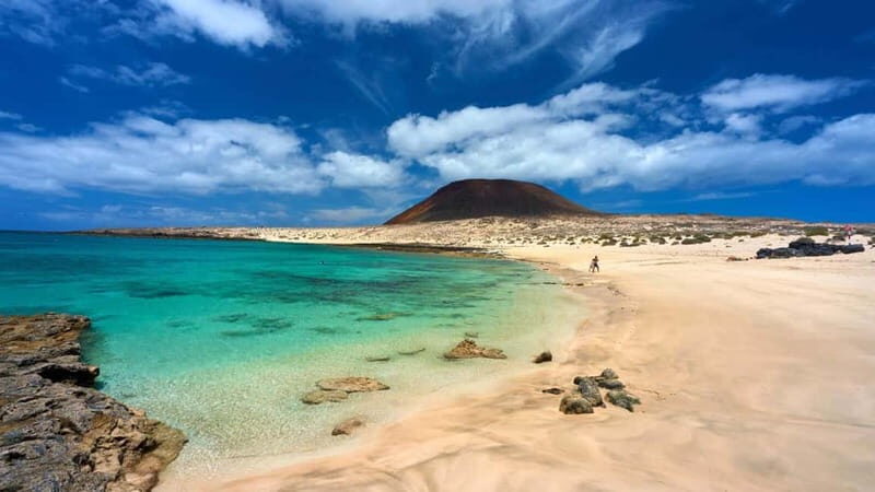 Lanzarote: La Graciosa Complete Jeep Tour with Beach Time - Playa de las Conchas and Playa Ambar: golden sand time that doesn’t feel rushed