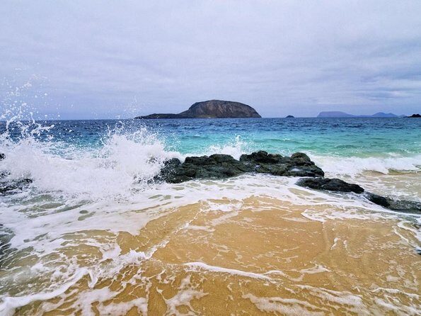 Lanzarote: La Graciosa island cruise with lunch and water activities - Key highlights you’ll feel right away