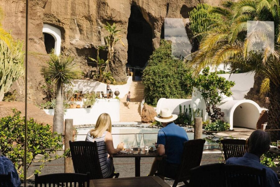 Lanzarote: LagOmar Museum Entry Ticket - Getting there: car helps, buses take planning, and the hill is real