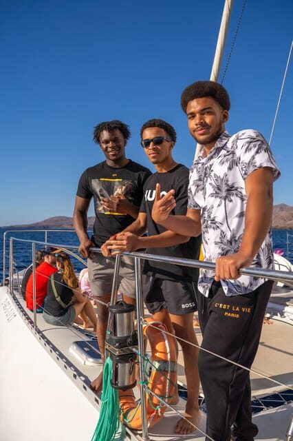 Lanzarote: Luxury Sailing Excursions to Papagayo - Drinks onboard: all-inclusive means you don’t have to plan