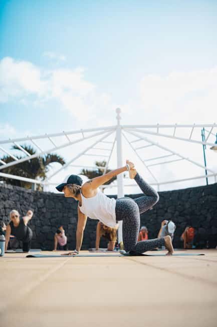 Lanzarote Outdoor Yoga Class with Ocean Views - What happens during 75 minutes: breathe, move, recharge