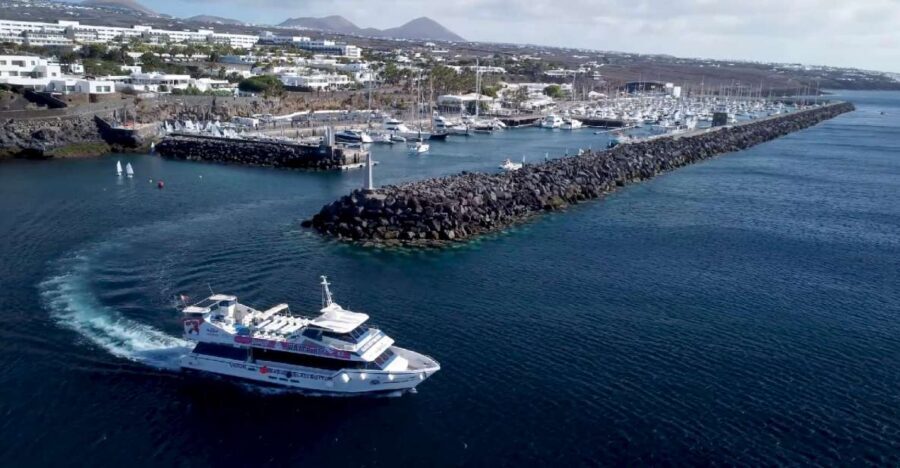 Lanzarote: Puerto del Carmen & Puerto Calero Boat Transfer - The Ride Itself: Seats, Toilets, and a Chance to Look Down
