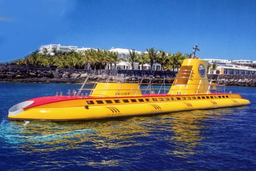 Lanzarote: Real Submarine Dive with Hotel Pickup - From pickup to seats: what the onboard cabin is like