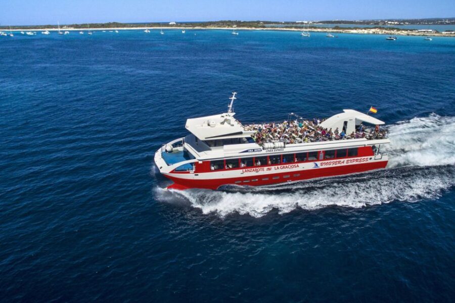Lanzarote: Roundtrip Ferry Transfer to La Graciosa - Meeting point in Órzola: grab your boarding pass fast