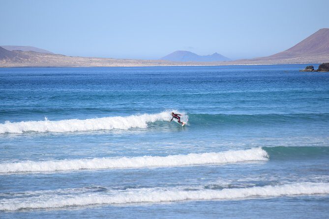Lanzarote Surfing Session - Safety, Comfort, and the Group Reality (No One Left Behind)
