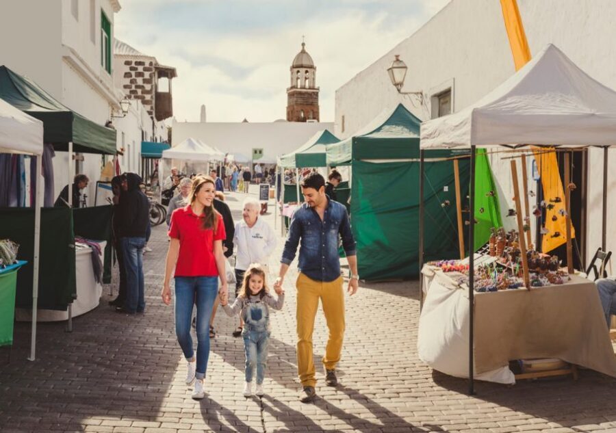 Lanzarote: Teguise Handicraft Market and La Graciosa Island - Caleta de Sebo and the church stop: small island context fast