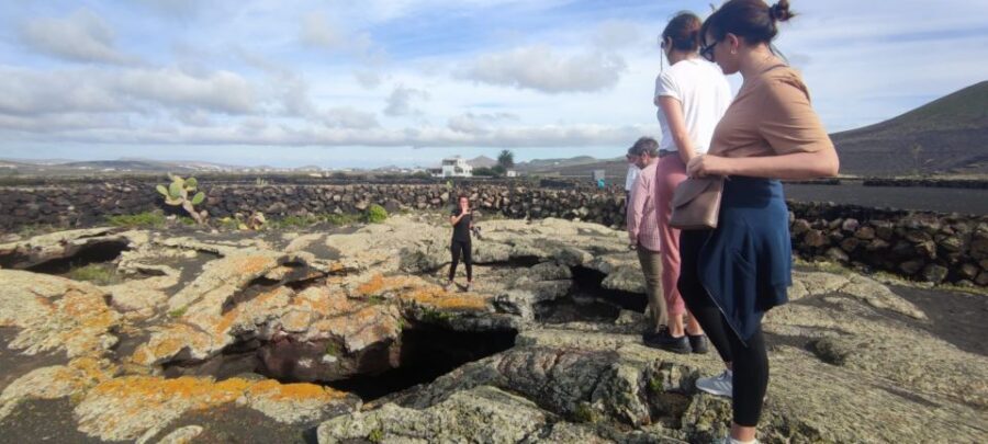 Lanzarote: Timanfaya Natural Park Trekking Tour - Meeting at the Church of Masdache and finding your white van