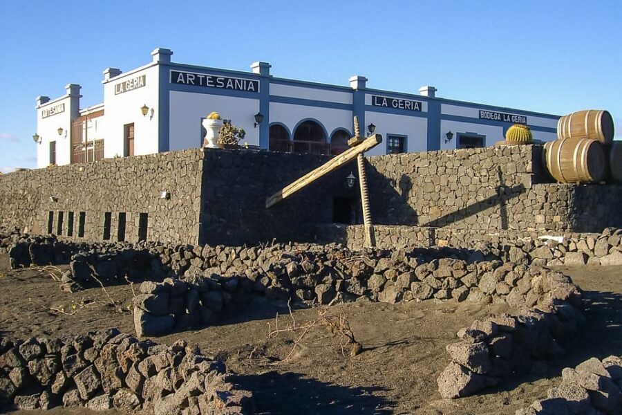 Lanzarote: Timanfaya Park and Jameos del Agua Full-Day Tour - Optional Camel Ride at the Volcano Foot: Fun, But Short