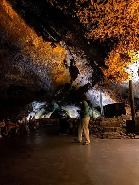 Lanzarote: Timanfaya Park, Jameos Agua, & Cueva Verdes Tour - Lunch choices: what you pay for, and what you can skip
