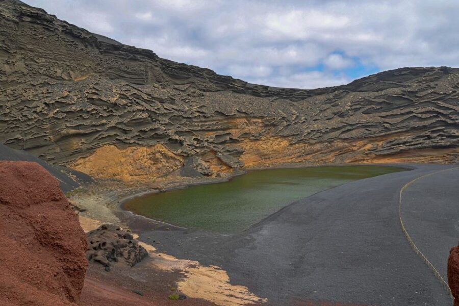 Lanzarote: Volcanos of Timanfaya and Caves Tour with Lunch - Price and Value: What You Get for $112 (and What Costs Extra)