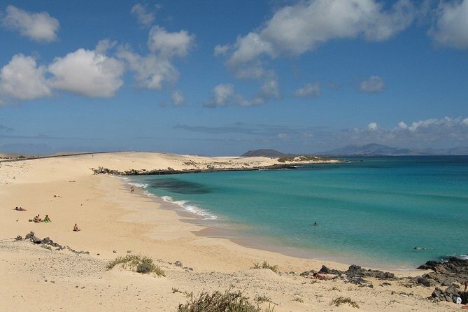 Lanzarote:Ferry ticket to Fuerteventura with free wifi - Who should book this ferry ticket