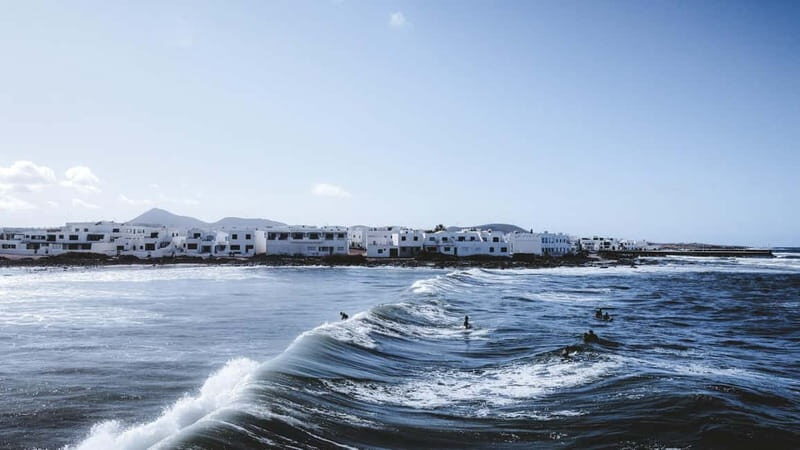 Lanzarote's First Surf School - 2-hour or 4-hour classes - Lesson Lengths: How 2 Hours vs 4 Hours Changes Your Progress