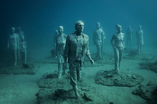 Museo Atlantico for certified divers - The Short 15-Minute Boat Transfer to Museo Atlantico