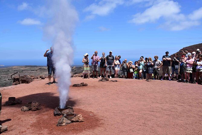 Premium Tour Timanfaya National Park and Cueva de Los Verdes - Entering Timanfaya National Park: Fast Access and the Heat Demo