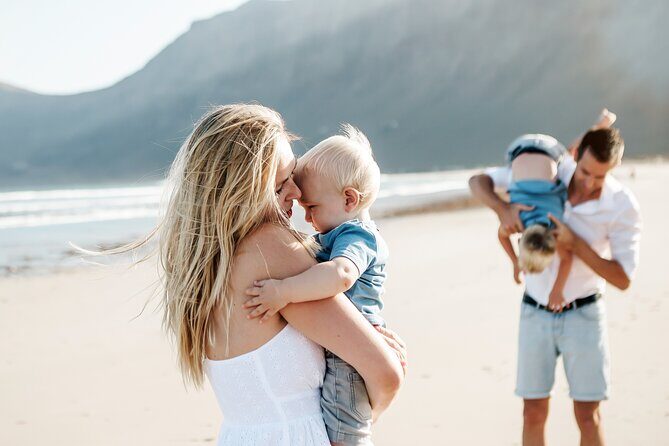 Private Pro Photoshoot in Lanzarote - Couples, Solo, Families, and Bikini-Friendly Adaptations