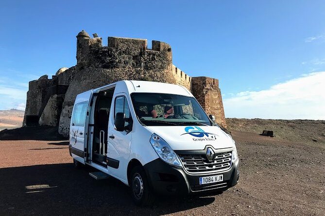 Private transfers from Lanzarote airport (ACE) to Playa Banca - Airport Arrival: Getting Met at ACE Without the Head-Scratching