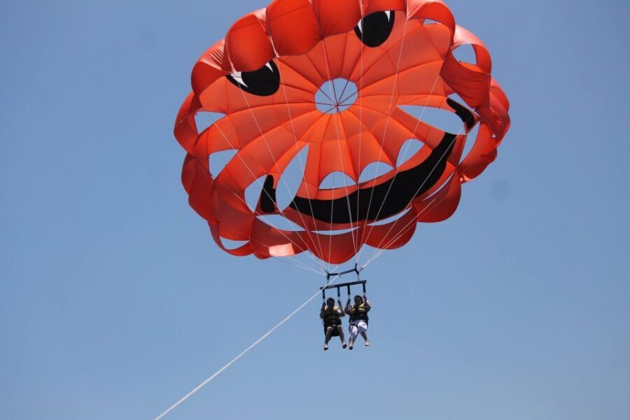 Puerto del Carmen: 10-Minute Parasailing Expereince - Key things to know before you fly