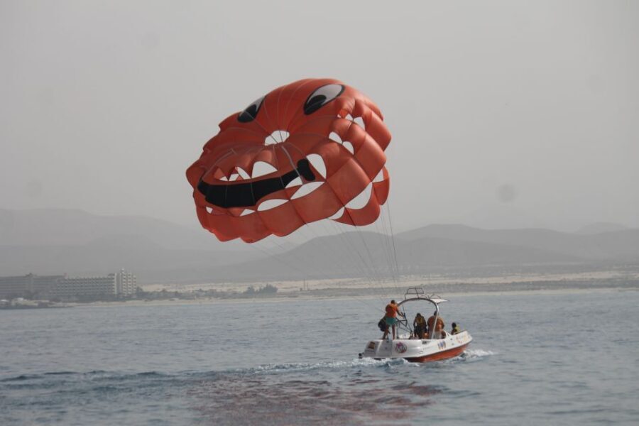 Puerto del Carmen: 10-Minute Parasailing Expereince - Puerto del Carmen From 80 Meters Up: The View Equation