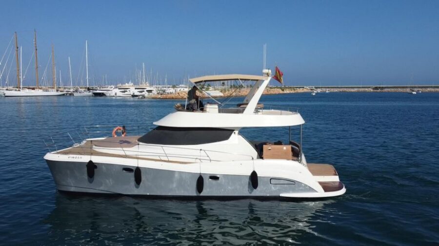 Puerto del Carmen: Catamaran Trip with Water Sports - Puerto Calero Boarding: Timing, Transport, and What to Expect on Arrival