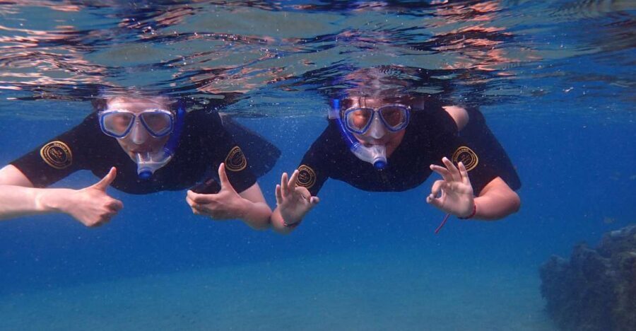 Puerto del Carmen: Snorkeling Trip with Dive Instructor - Playa Chica in Puerto del Carmen: the easy start you’ll appreciate