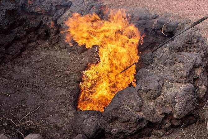 Timanfaya, Golfo, Jameos Agua & Camel Ride (opt) - Lanzarote - El Golfo’s Green Lagoon: a short, striking first stop