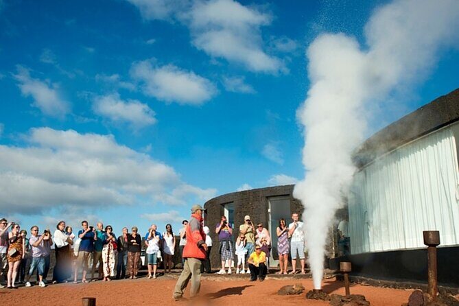 Tour Lanzarote South with Winery Visit - South Lanzarote Morning: Uga, Mountains of Fire, and your pick-up