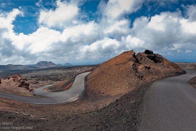 Tour to Timanfaya, La Geria and Laguna Verde for cruise passengers - Camel Shed: Optional Ride, Small Museum, No Pressure