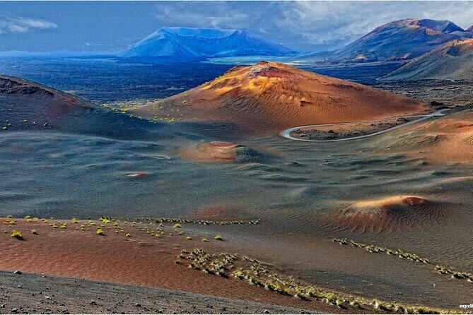 Tour to Timanfaya, La Geria and Laguna Verde for cruise passengers - Timanfaya National Park: Fire Mountains and the Main Show