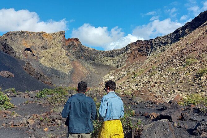 Trekking in the Volcanoes Natural Park in a small group - Timanfaya Volcano Park on Foot: Why This Walk Works